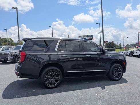Used 2024 GMC Yukon Denali w/ Advanced Technology Package AWD/4WD image 4