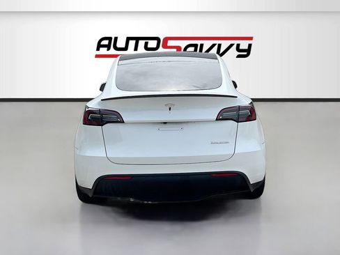 Used 2024 Tesla Model Y Performance AWD/4WD image 6