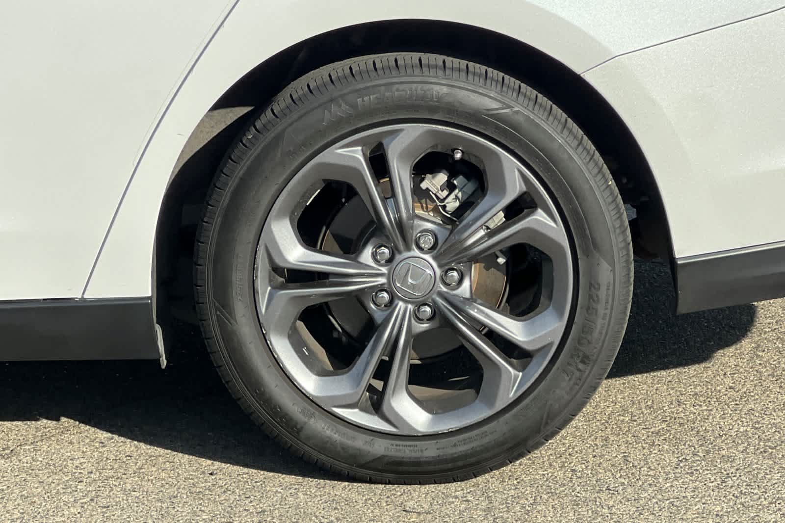 Used 2023 Honda Accord EX image 25