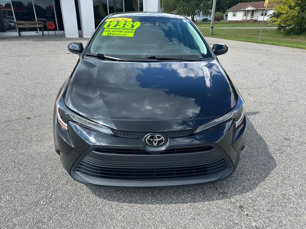 Used 2024 Toyota Corolla LE FWD image 8