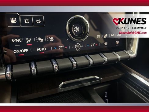 New 2026 GMC Acadia Denali Ultimate w/ LPO, Floor Liner Package image 31