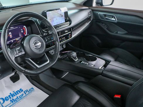 Used 2023 Nissan Rogue Platinum w/ Platinum Premium Package image 26