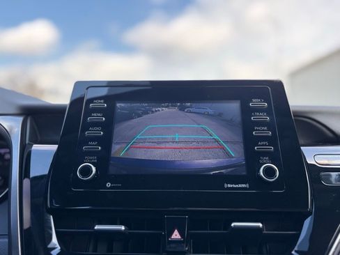 Used 2022 Toyota Camry SE image 25