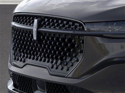 New 2024 Lincoln Nautilus Black Label w/ Jet Appearance Package (87T) image 19