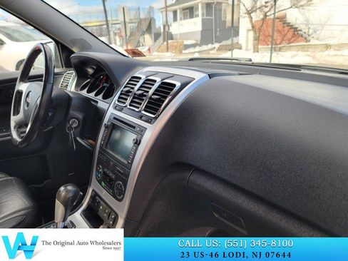 Used 2011 GMC Acadia SLT AWD/4WD image 18