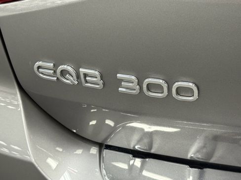 Certified 2023 Mercedes-Benz EQB 300 4MATIC image 15