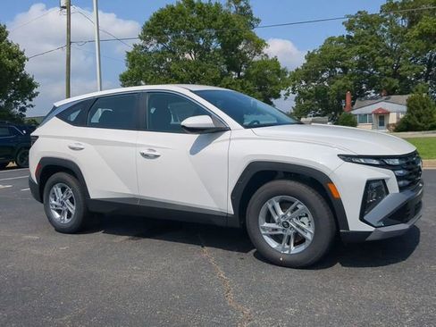 New 2026 Hyundai Tucson SE image 2