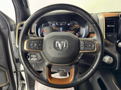 Used 2023 RAM 1500 Limited AWD/4WD image 13