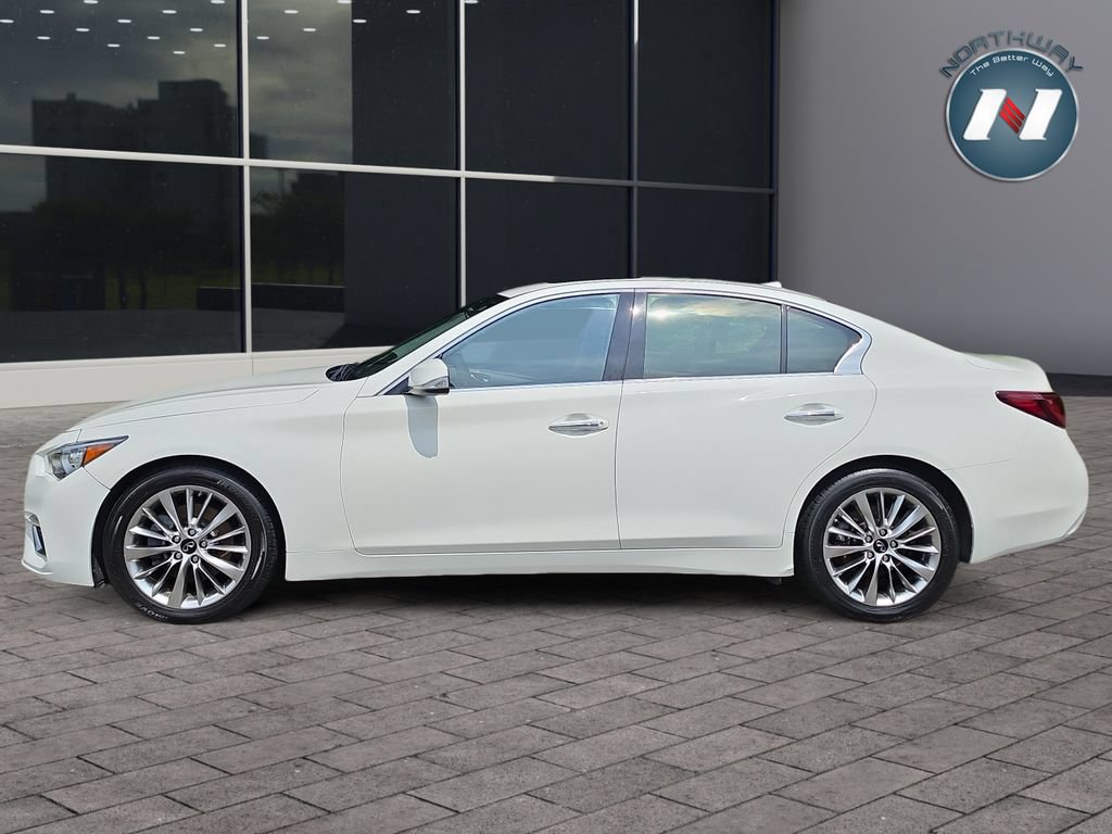 Used 2020 INFINITI Q50 Luxe AWD/4WD image 2