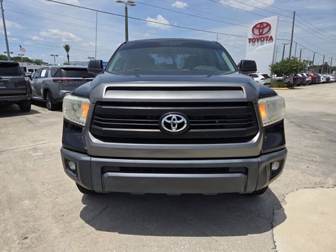 Used 2017 Toyota Tundra SR RWD image 2