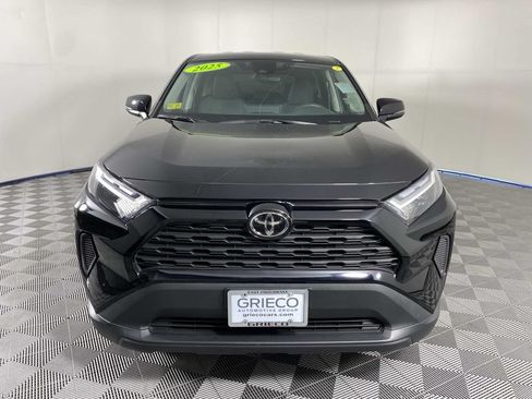 Used 2025 Toyota RAV4 LE AWD/4WD image 3