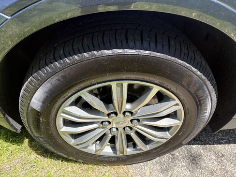 Used 2019 Cadillac XT5 Luxury AWD/4WD image 9