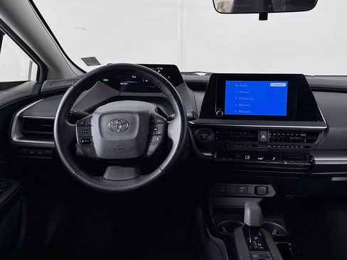 Used 2023 Toyota Prius LE FWD image 10