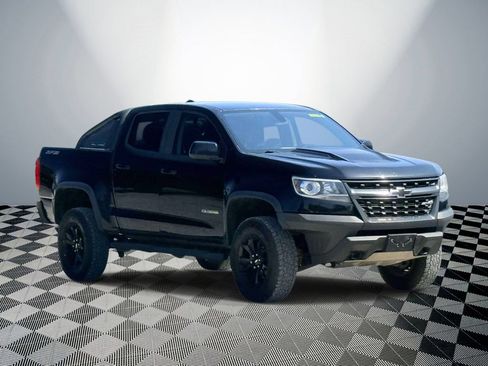 Used 2019 Chevrolet Colorado ZR2 w/ ZR2 Midnight Special Edition AWD/4WD image 4