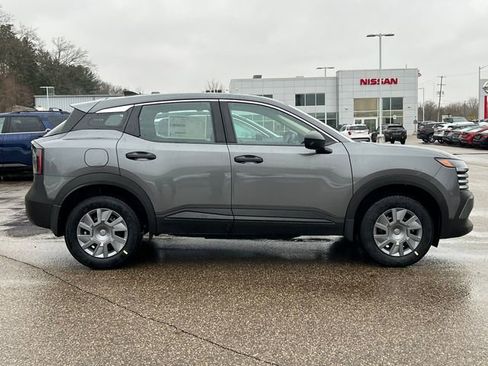 New 2026 Nissan Kicks S image 34