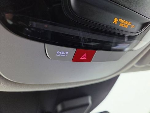 Certified 2023 Kia Niro EX Touring FWD image 27
