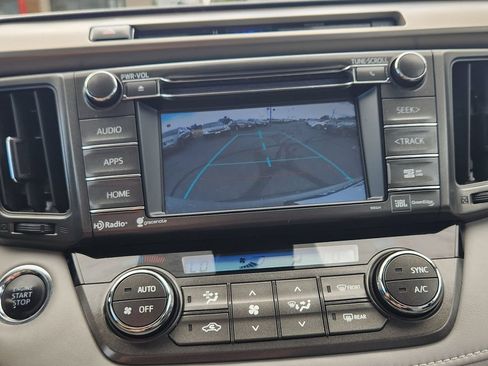 Used 2014 Toyota RAV4 Limited w/ Technology Package AWD/4WD image 21