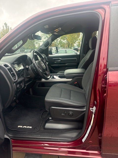 Used 2022 RAM 1500 Big Horn AWD/4WD image 6