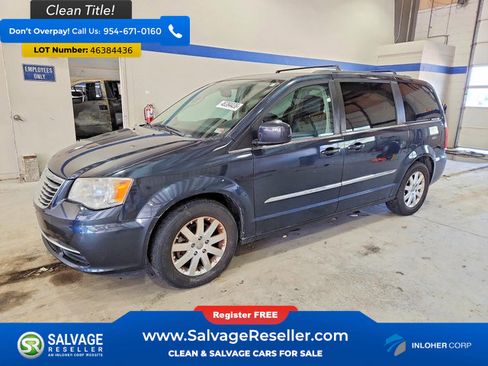 Used 2013 Chrysler Town & Country Touring image 1