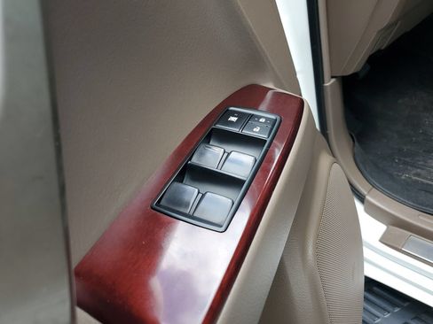 Used 2019 Lexus GX 460 Premium AWD/4WD image 17