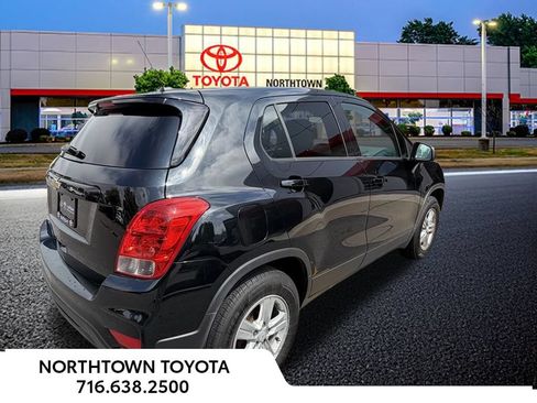 Used 2020 Chevrolet Trax LS w/ Tint and Cruise Package FWD image 7