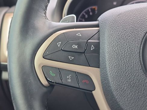 Used 2017 Jeep Grand Cherokee Laredo 75th Anniversary RWD image 13