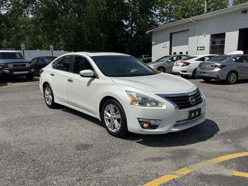 Used 2013 Nissan Altima 2.5 SV w/ 2.5SV Convenience Pkg image 5