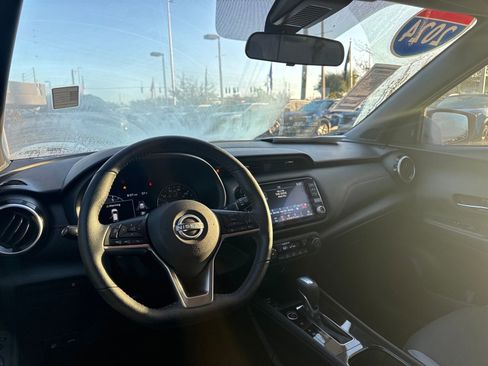 Certified 2024 Nissan Kicks SR w/ SR Premium Package image 11