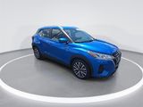 Used 2024 Nissan Kicks SV image 2