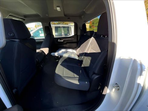 New 2025 Chevrolet Silverado 1500 LT image 15