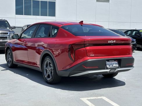 Used 2025 Kia K4 LXS image 4