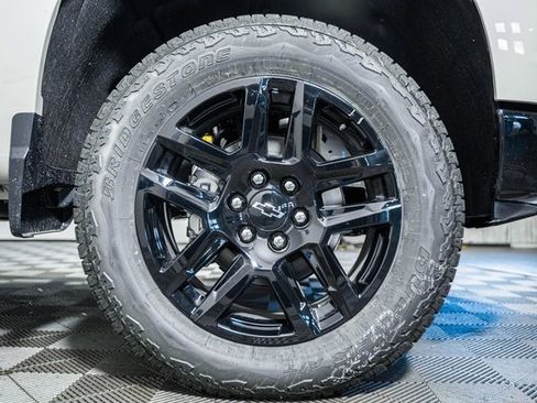 New 2026 Chevrolet Silverado 1500 Custom Trail Boss w/ Turbomax Blackout Package image 24