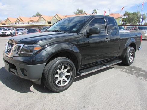 Used 2016 Nissan Frontier S image 7