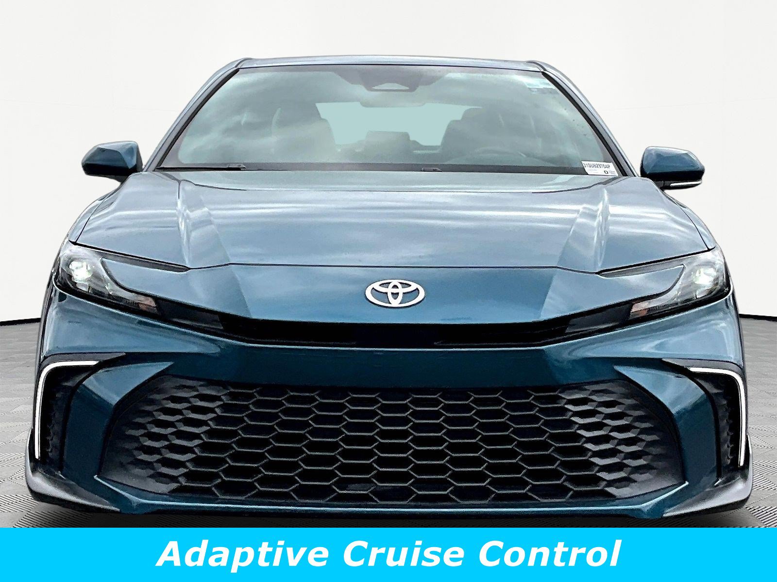 Used 2025 Toyota Camry SE w/ Multimedia Upgrade Package FWD image 2
