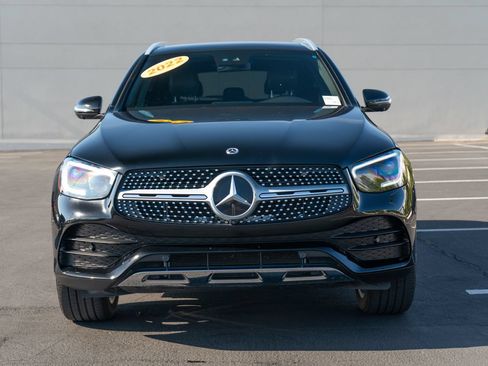 Used 2022 Mercedes-Benz GLC 300 image 2