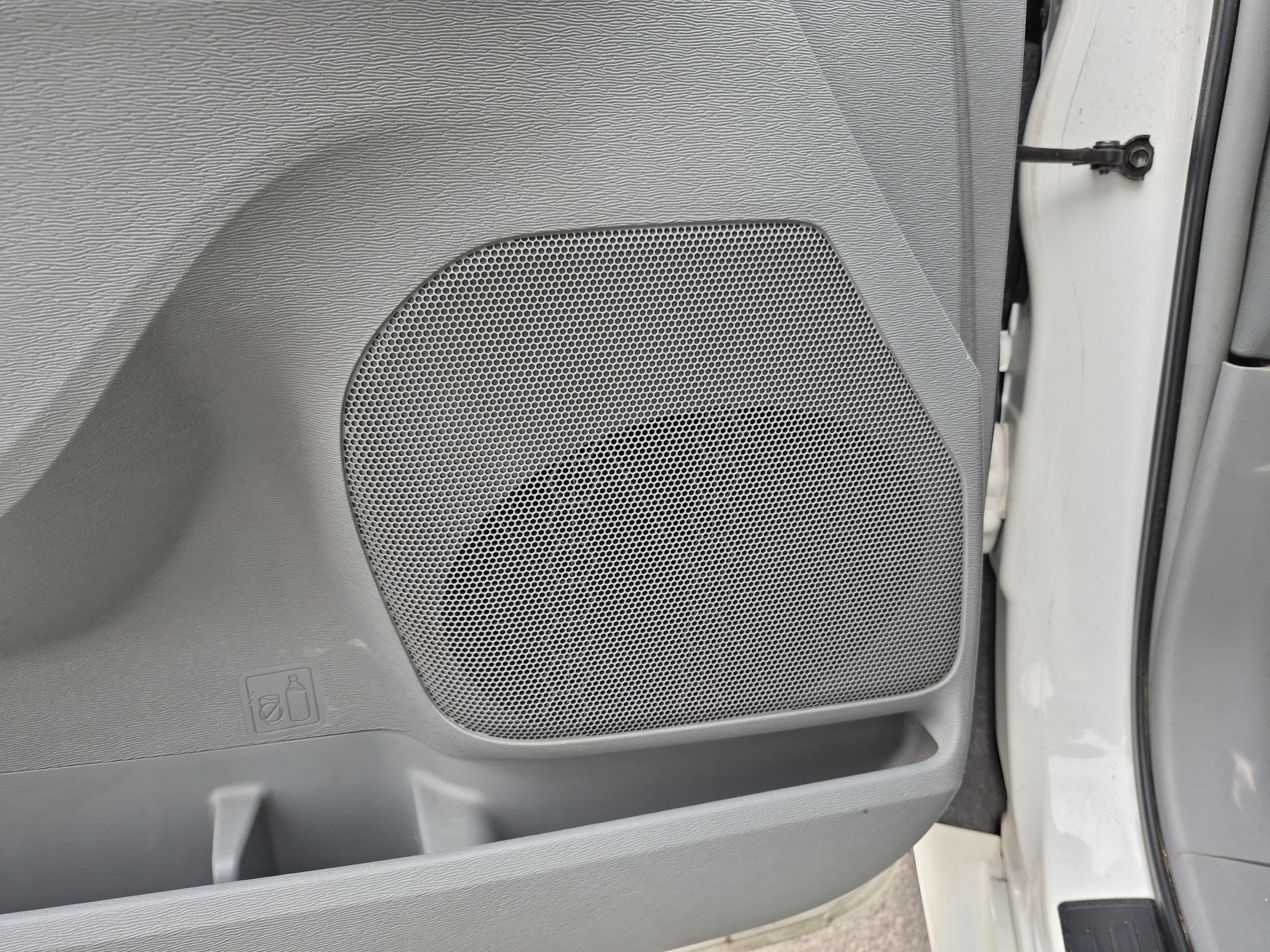 Used 2014 Toyota Sienna LE FWD image 15