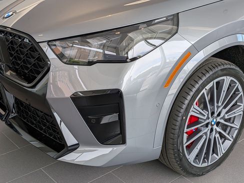 New 2026 BMW X2 xDrive28i w/ Technology Package image 8