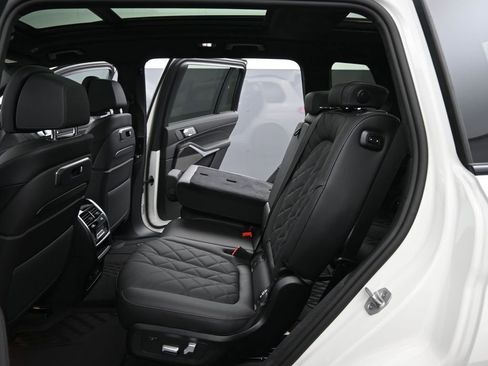 New 2026 BMW X7 xDrive40i w/ M Sport Package image 39