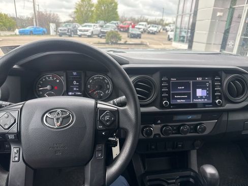 Used 2023 Toyota Tacoma SR AWD/4WD image 19