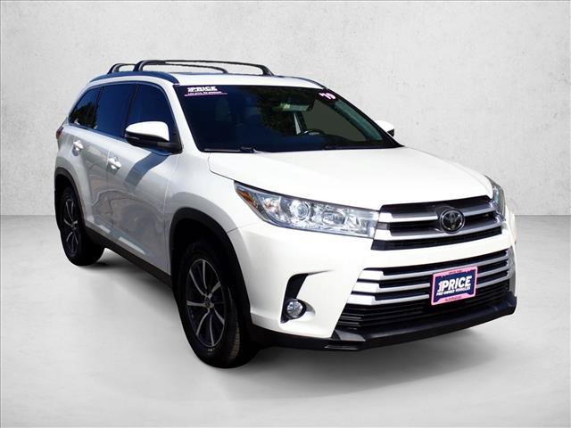 Certified 2019 Toyota Highlander XLE AWD/4WD image 6