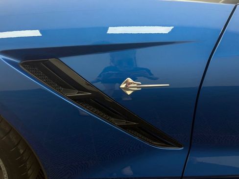 Used 2016 Chevrolet Corvette Stingray Coupe RWD image 15