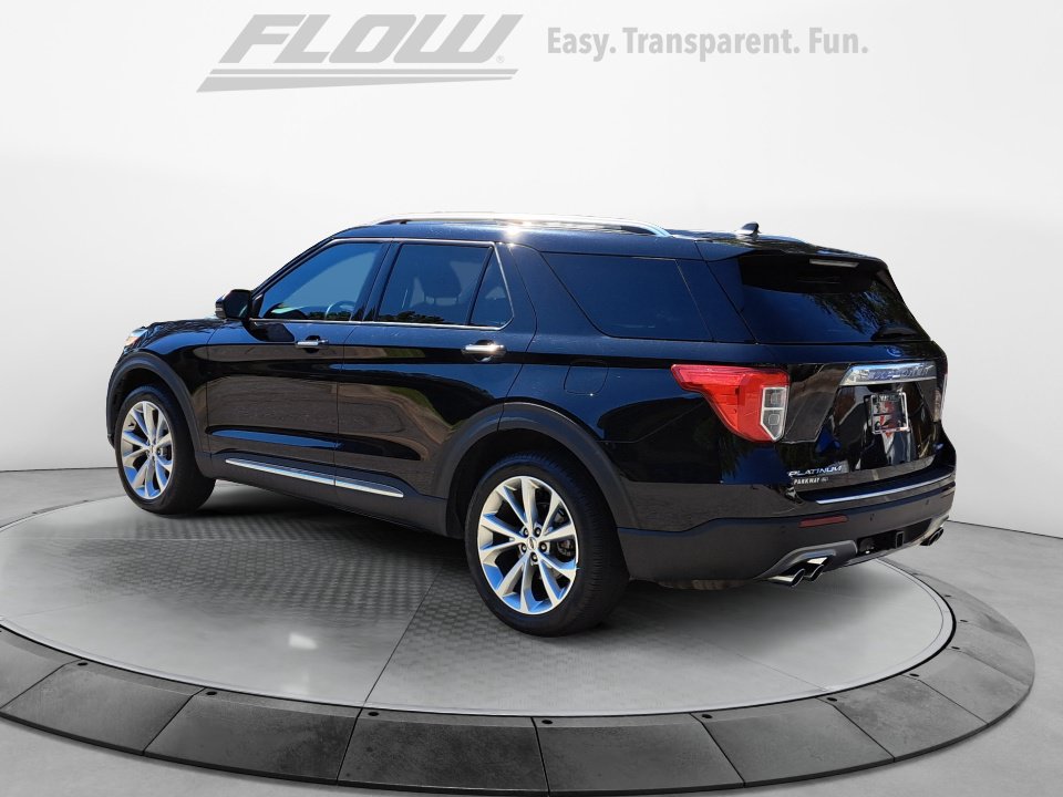 Used 2023 Ford Explorer Platinum w/ Technology Package AWD/4WD image 6