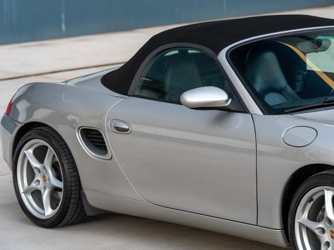 Used 1999 Porsche Boxster RWD image 56