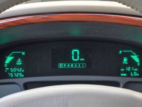 Used 2002 Cadillac De Ville w/ Comfort/Convenience Pkg image 14