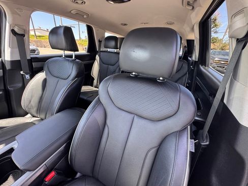 Used 2023 Hyundai Palisade SEL FWD image 20