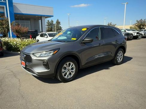 Used 2024 Ford Escape Active w/ Tech Pack #1 image 3