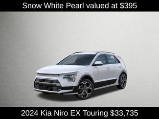 Used 2024 Kia Niro EX Touring video 2