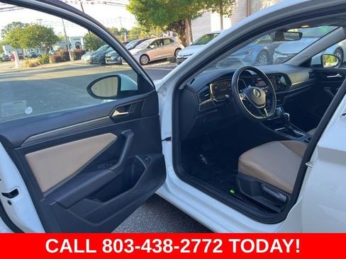 Used 2020 Volkswagen Jetta SEL FWD image 4