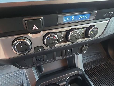 Used 2022 Toyota Tacoma SR image 16