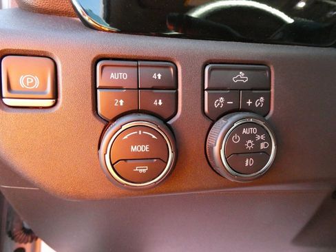 Certified 2024 Chevrolet Silverado 1500 LT Trail Boss w/ Dark Appearance Package image 24